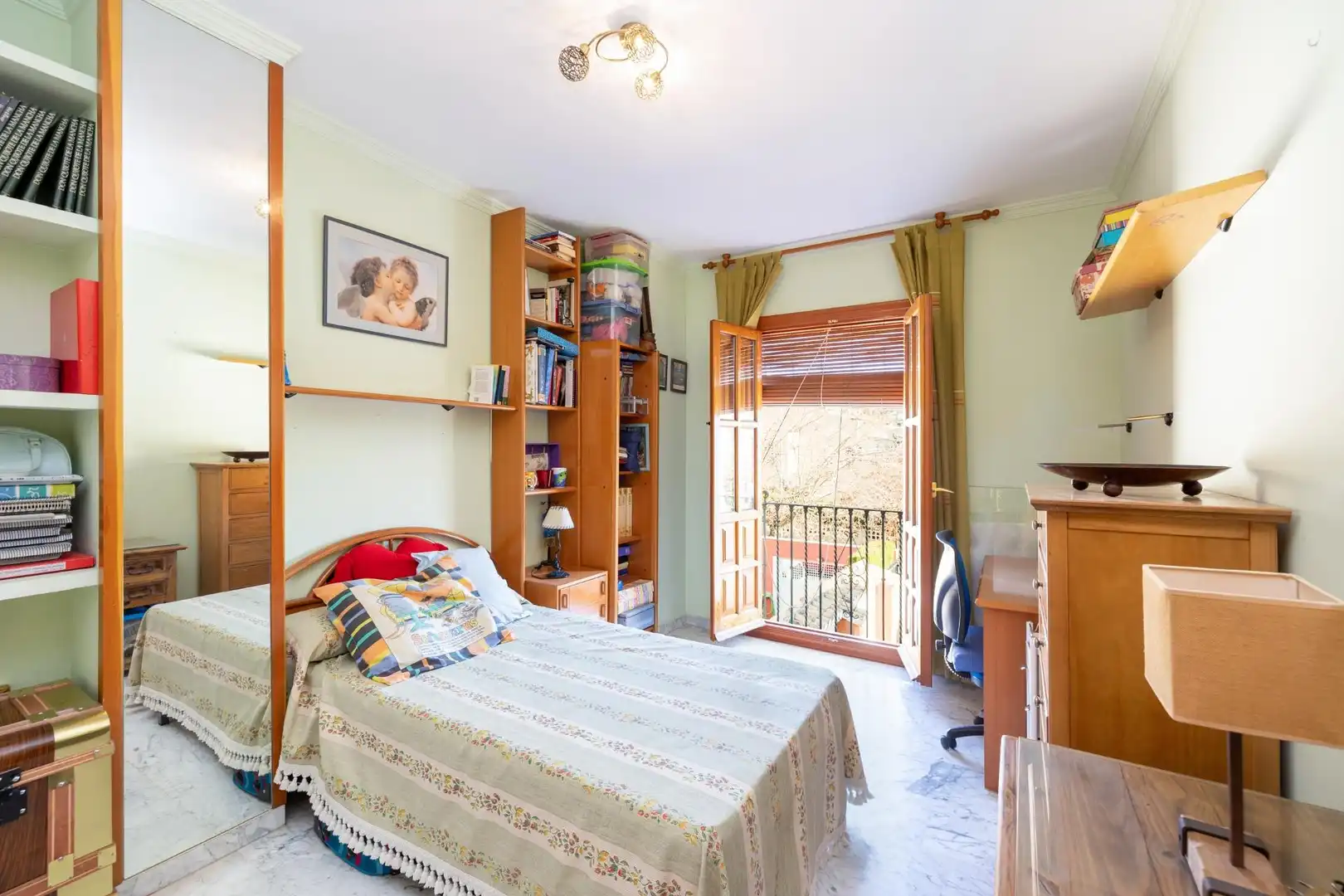 Casa o xalet en venda a BRUSELAS, 16, Barrio de Zaidín