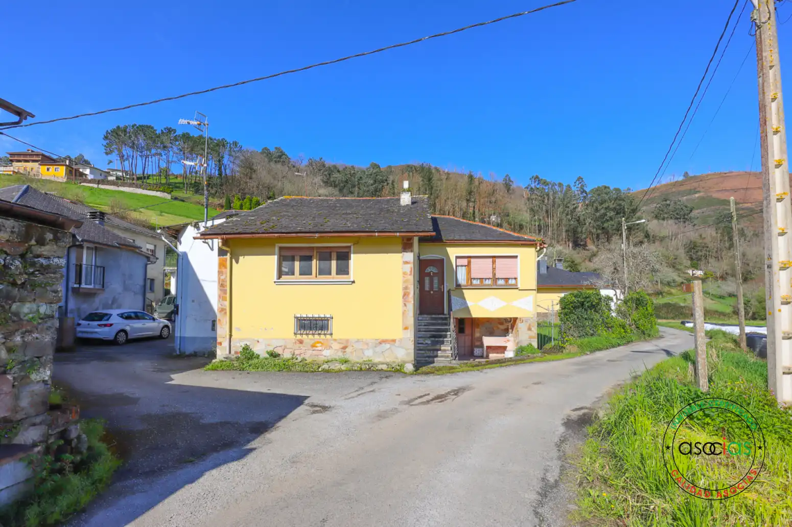 Vista exterior de Casa o chalet en venta en Valdés - Luarca con Calefacción, Jardín privado y Parquet