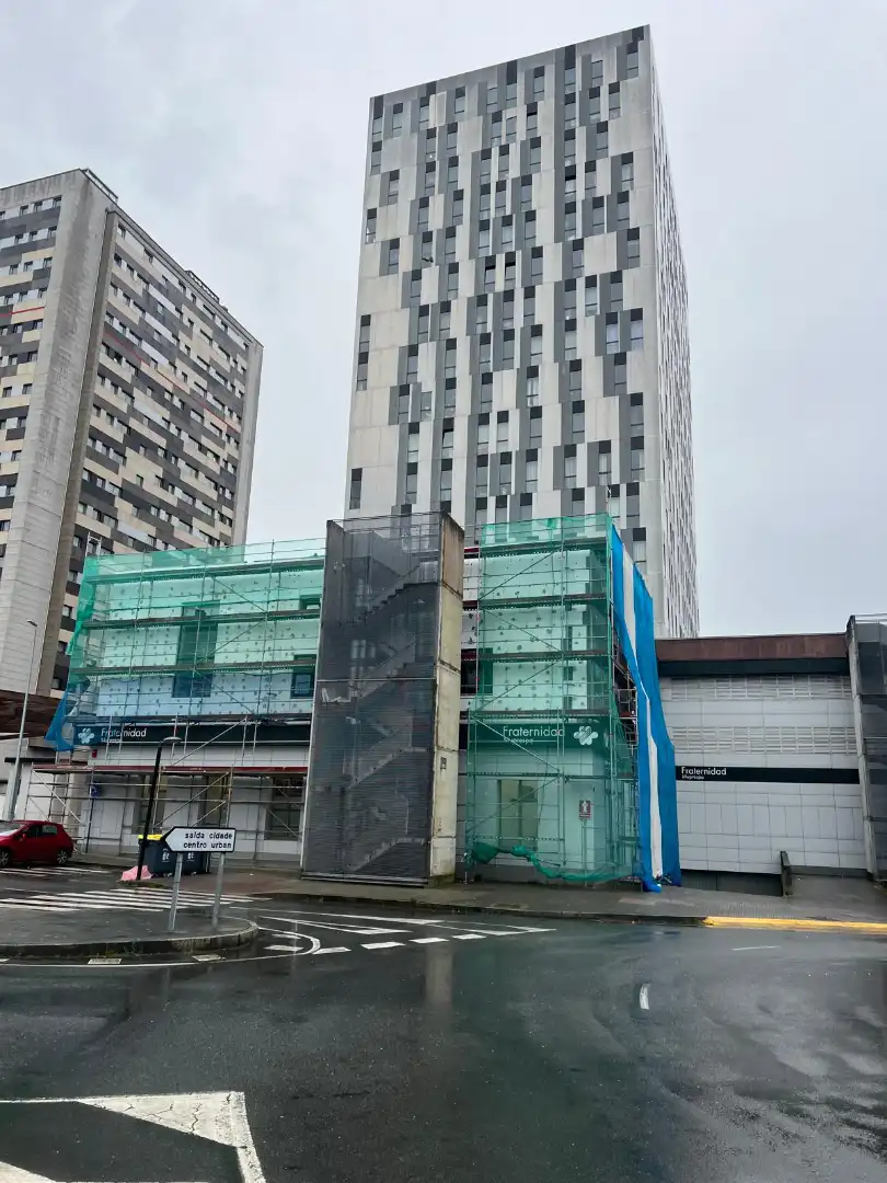 Aparcament amb ascensor en venda a Rua José Pascual López-Cortón, imagen 5