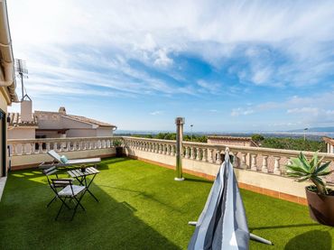 Casa con balcone in vendita a Carrer JOSEP VERD-METGE -PORTOL