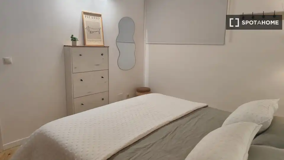 Bedroom of Apartments for share in Calvià  with Air Conditioner, Terrace and Furnished