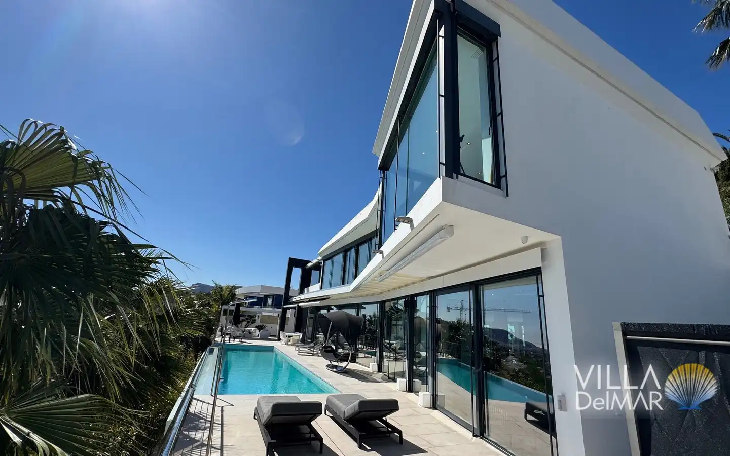 Außenansicht von Haus oder Chalet zum Verkauf in Calpe / Calp mit Klimaanlage, Heizung und Privatgarten