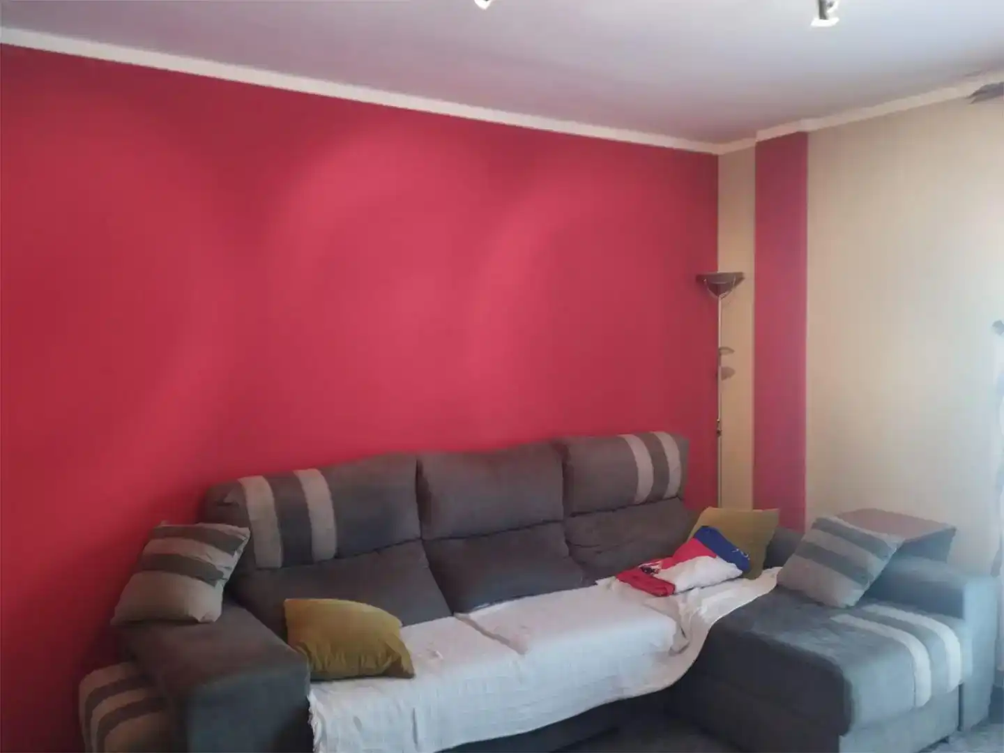 Sala d'estar de Pis en venda en Cariñena amb Aire condicionat i Balcó