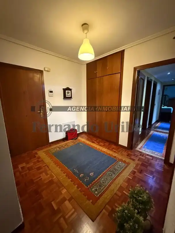 Piso con ascensor en venta en Juan Vicente Zengotitabengoa Kalea, imagen 2
