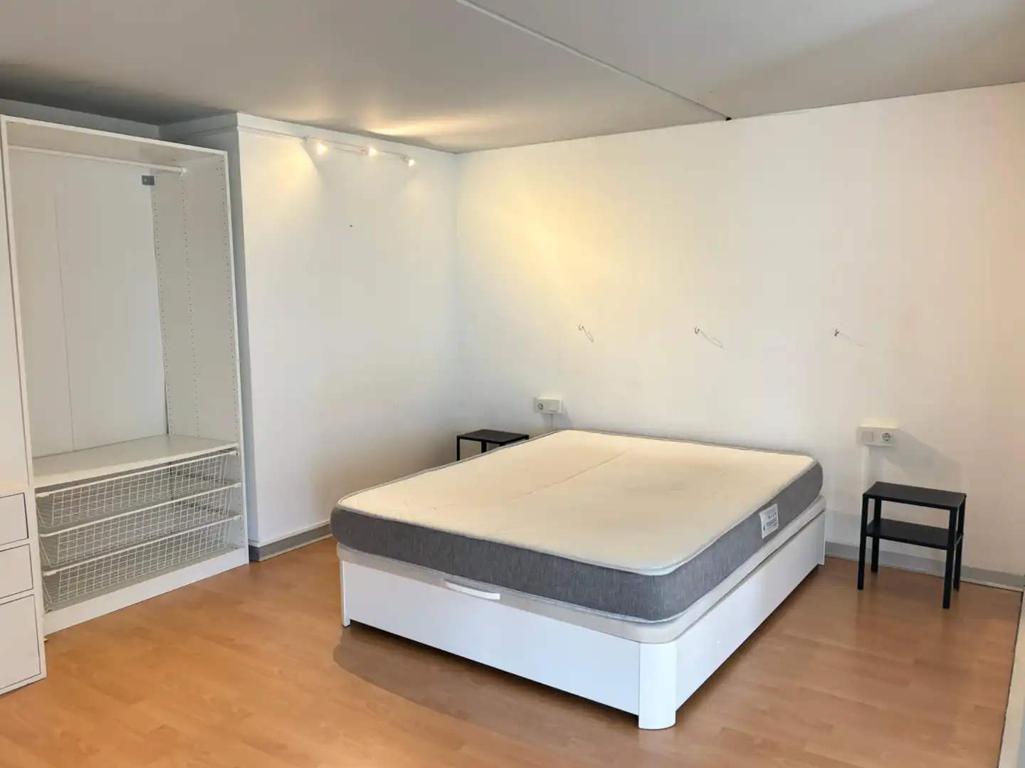 Schlafzimmer von Loft zum Verkauf in Xirivella mit Klimaanlage, Parkett und Möbliert