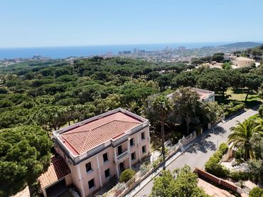 Haus mit Pool zum Verkauf in Carrer del Castanyer