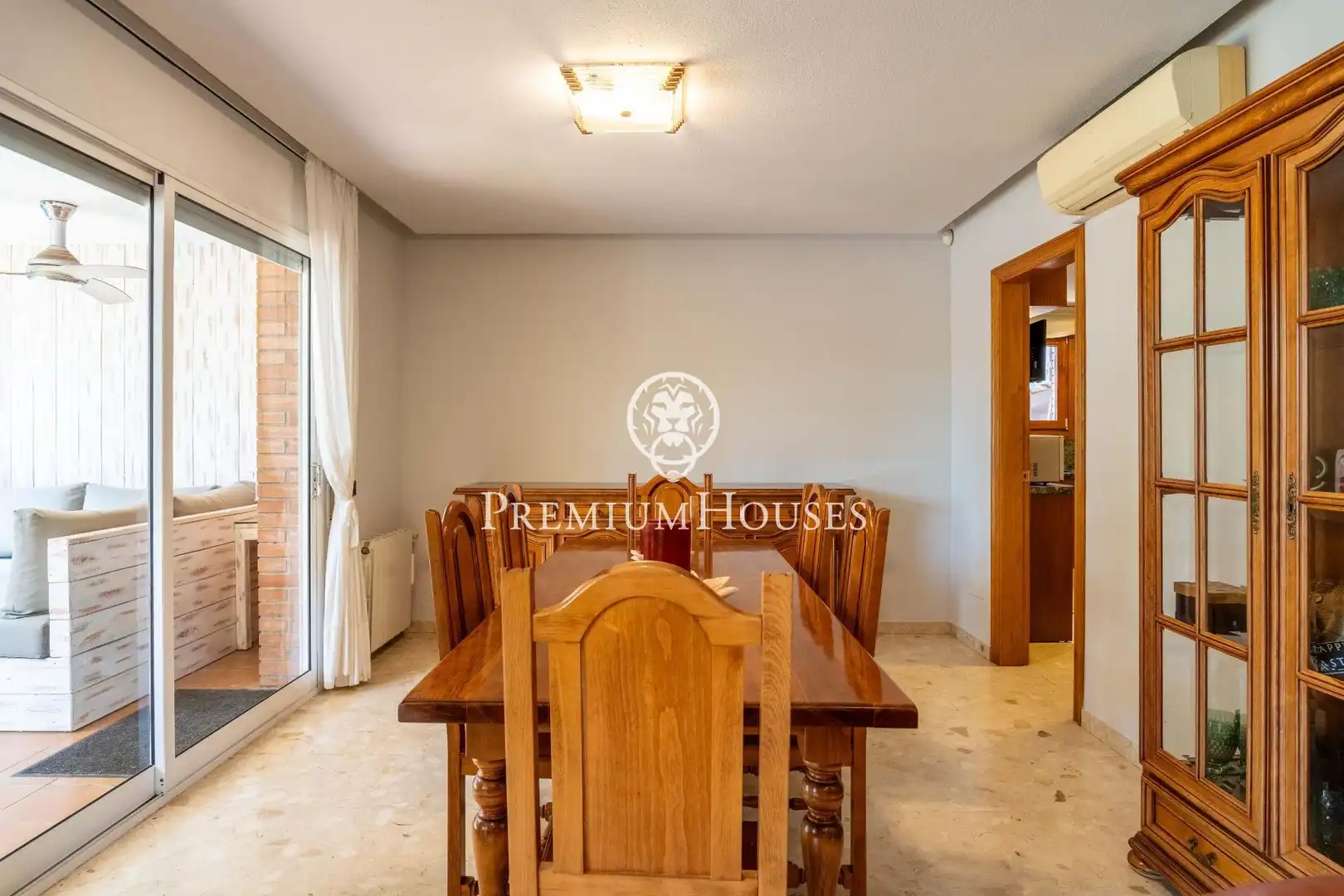 Comedor de Casa o chalet en venta en Cambrils con Aire acondicionado, Calefacción y Jardín privado