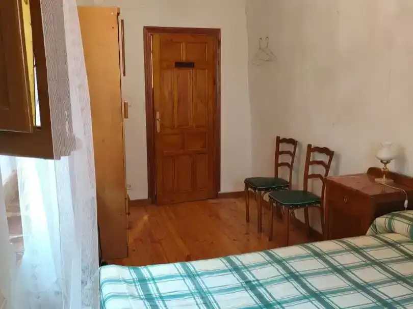Dormitori de Casa adosada en venda en Villasandino amb Jardí privat, Traster i Moblat