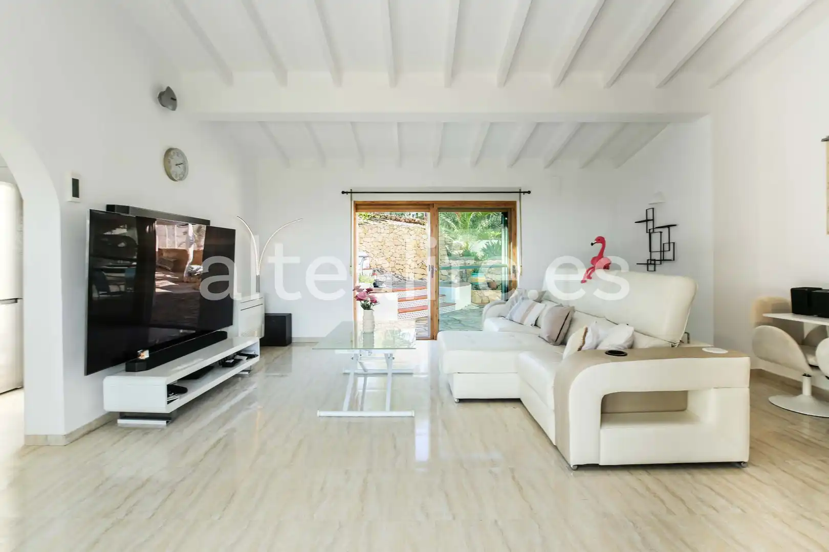 Sala d'estar de Casa o xalet en venda en La Nucia amb Aire condicionat, Jardí privat i Terrassa