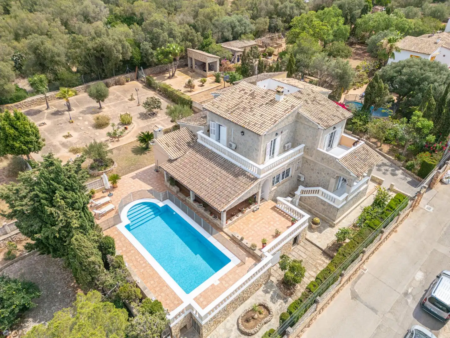 Vista exterior de Casa o xalet en venda en Marratxí amb Aire condicionat, Calefacció i Jardí privat