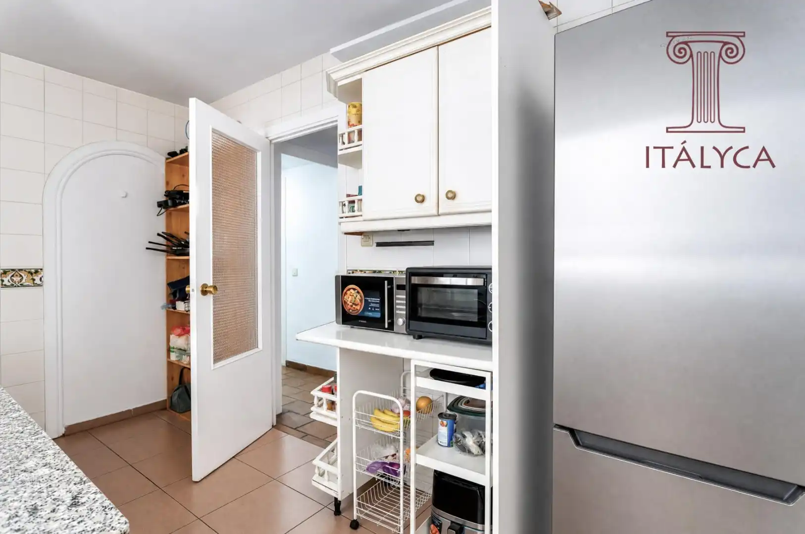 Kitchen of Flat for sale in Sevilla  with Air Conditioner, Heating and Terrace