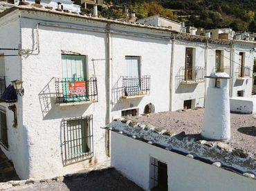 Casa con balcone in vendita a Bubión