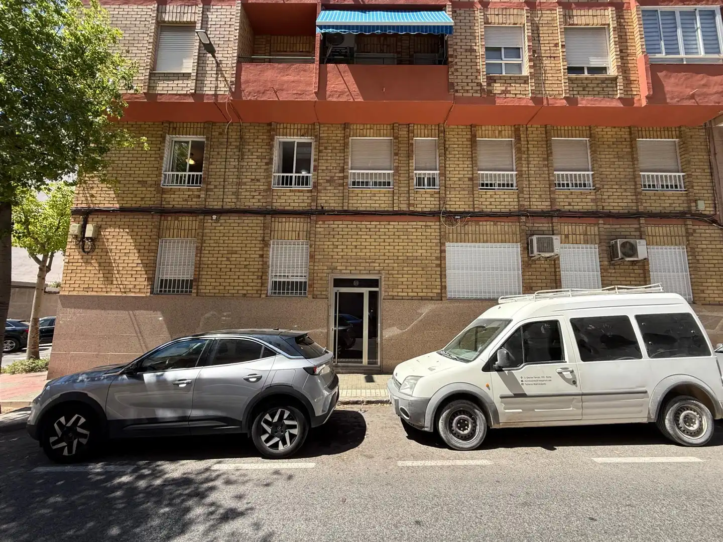Vista exterior de Pis en venda en Elche / Elx amb Traster i Moblat