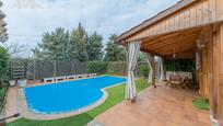 Swimming pool of Single-family semi-detached for sale in Arroyomolinos (Madrid)  with Air Conditioner, Heating and Private garden