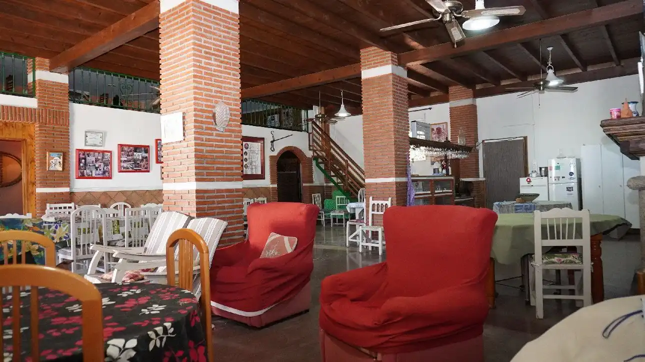 Finca rústica en venta en Motril con Terraza, Piscina y Amueblado
