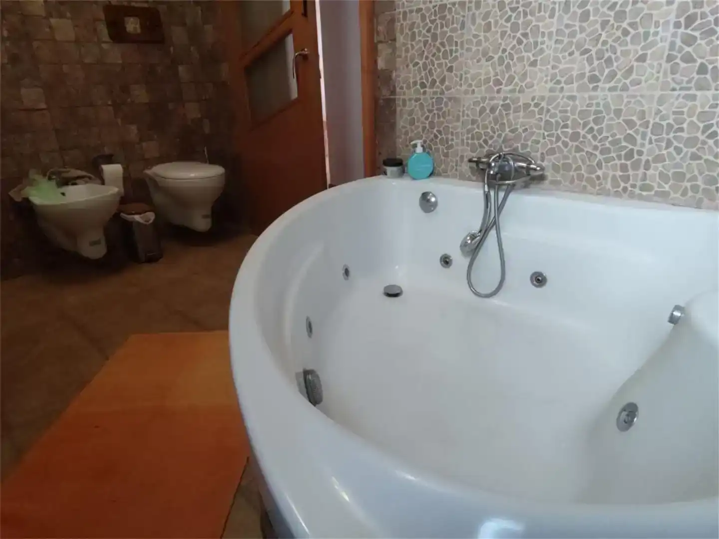 Bany de Casa adosada en venda en Alpandeire amb Aire condicionat, Jardí privat i Parquet