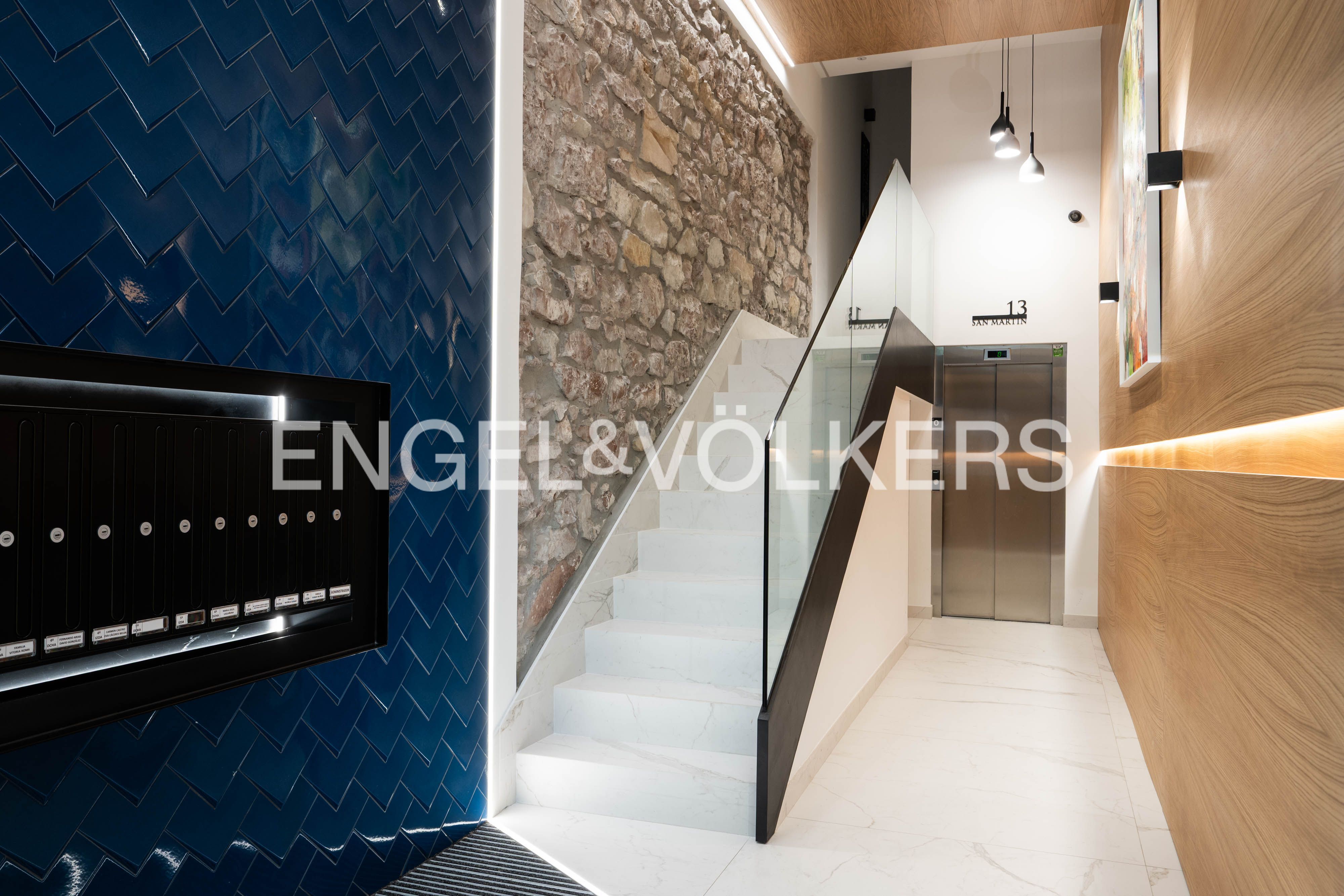 Apartament en venda en Donostia - San Sebastián  amb Calefacció i Traster