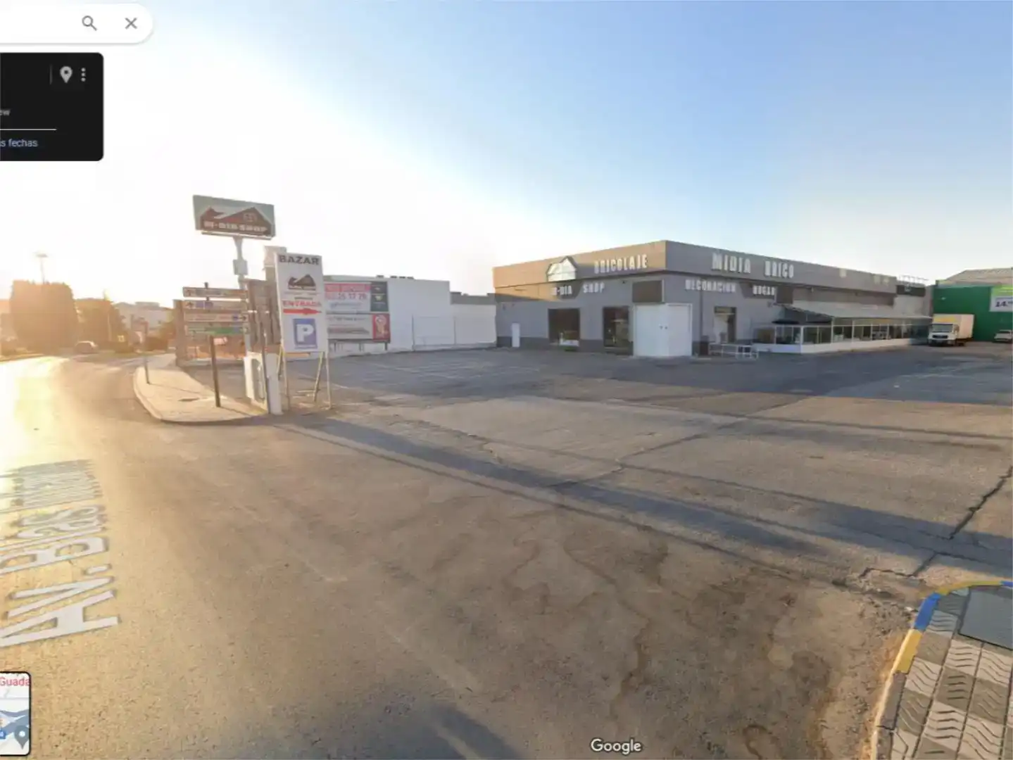 Außenansicht von Fabrikhallen zur Miete in Andújar, Jaén