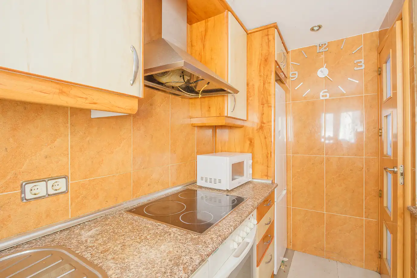 Kitchen of Flat for sale in Madrid  with Air Conditioner, Heating and Parquet flooring