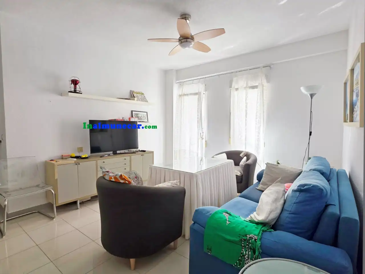 Living room of Flat for sale in Almuñécar  with Furnished