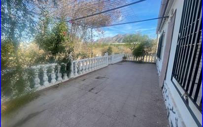 Vista exterior de Casa o xalet en venda en Orihuela amb Terrassa