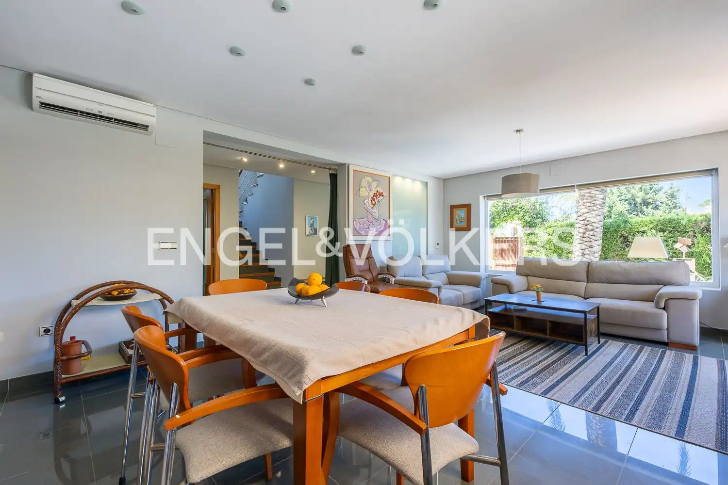 Comedor de Casa o chalet en venta en Dénia con Aire acondicionado, Calefacción y Jardín privado