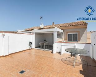 Exterior view of Attic for sale in Churriana de la Vega  with Terrace