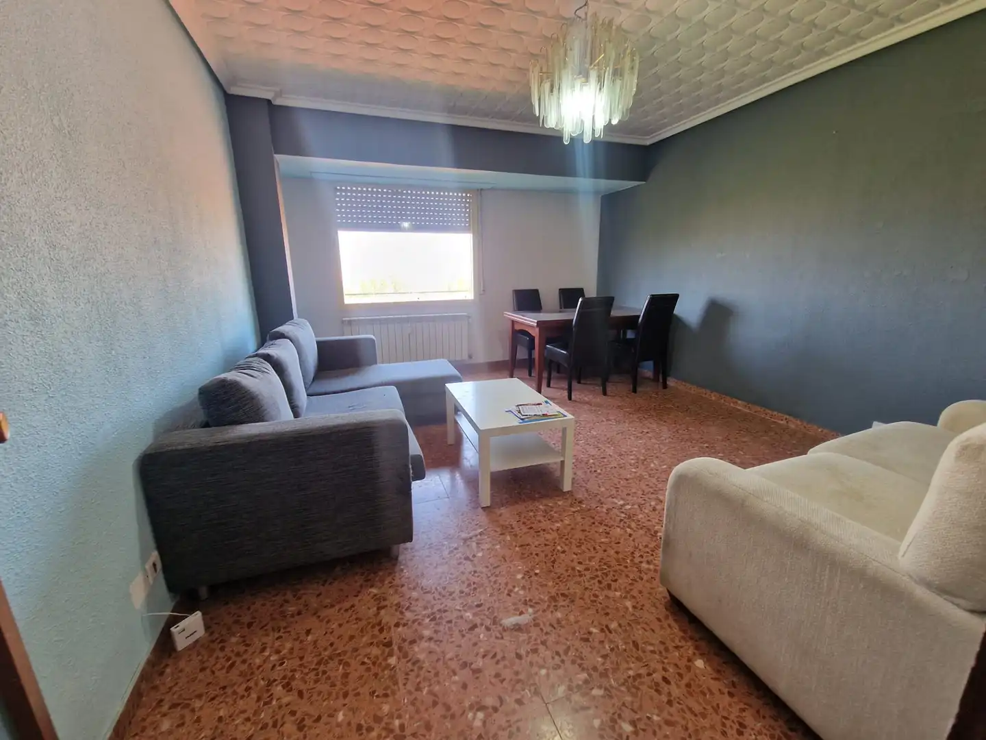 Sala d'estar de Pis de lloguer amb opció a compra en  Logroño amb Calefacció, Forn i Balcó