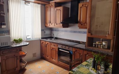 Kitchen of Flat for sale in Salamanca Capital  with Balcony