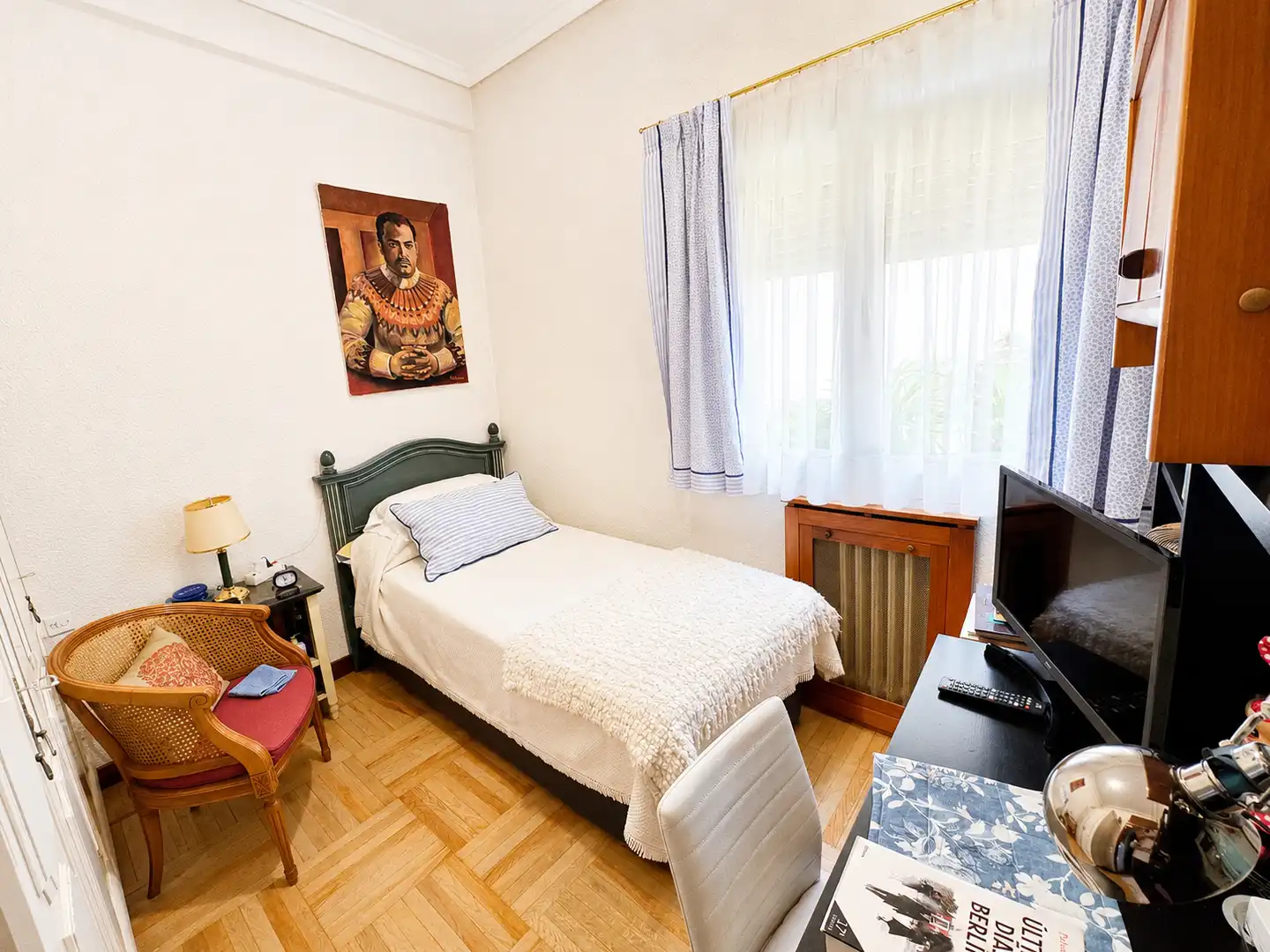 Bedroom of Flat for sale in Madrid  with Air Conditioner, Heating and Terrace