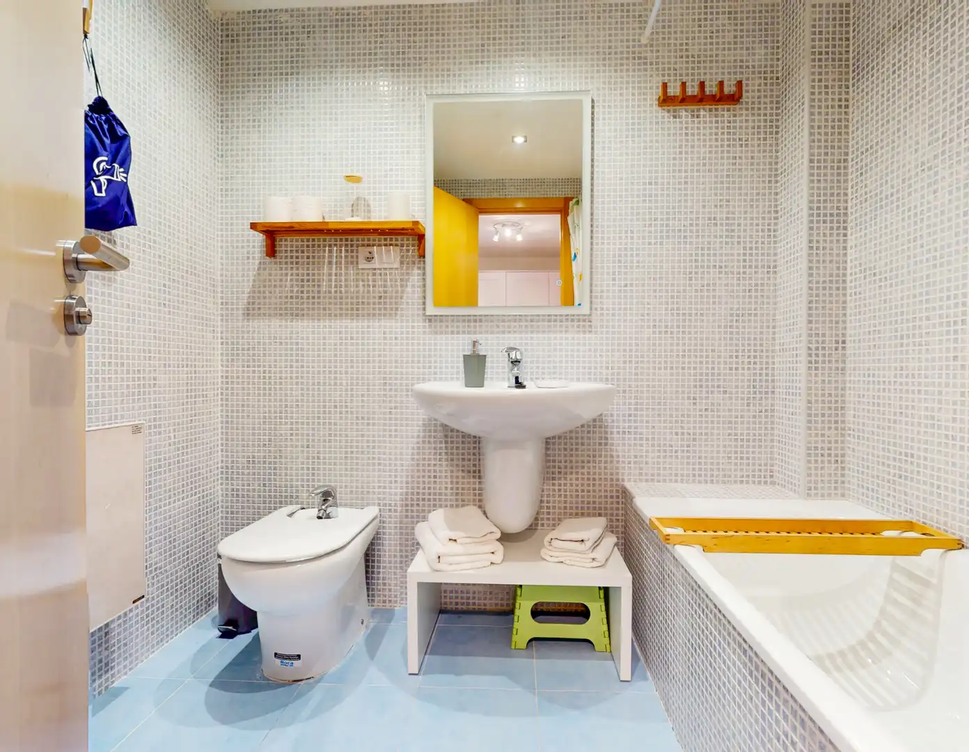 Baño de Apartamento de alquiler en Alcalá de la Selva con Calefacción, Terraza y Amueblado