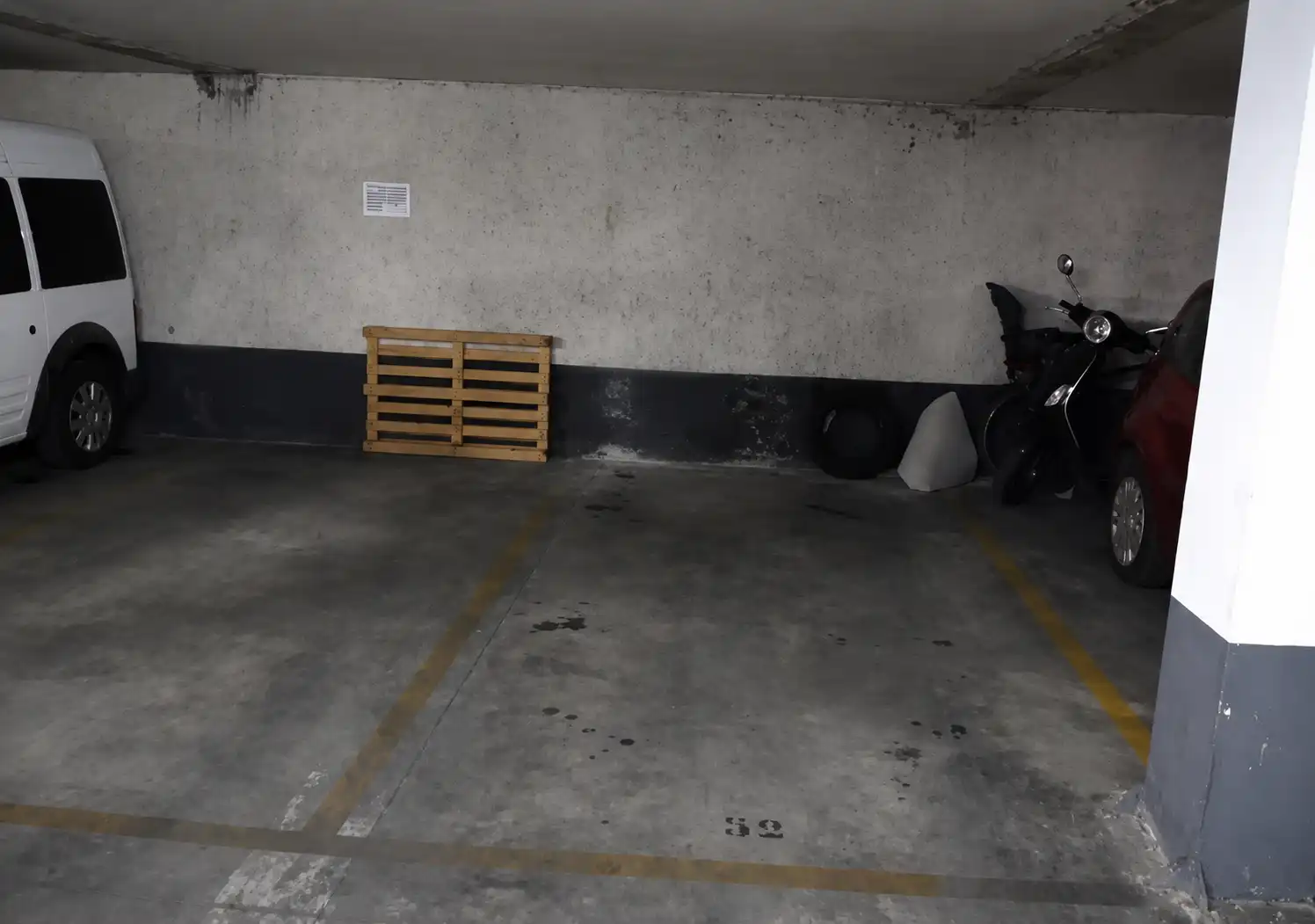 Parking of Garage for rent in Valencia