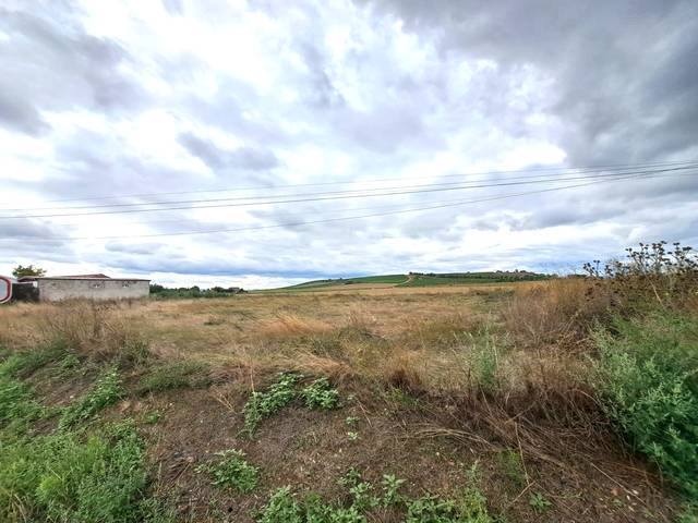 Terreno residencial en Venta en Calle De Travesía Fernando Salazar en Rodezno