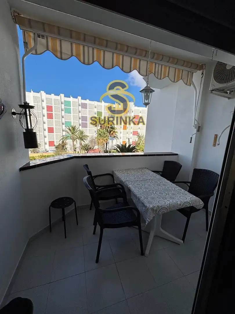 Terraza de Apartamento de alquiler en San Bartolomé de Tirajana con Terraza, Piscina y Piscina comunitaria