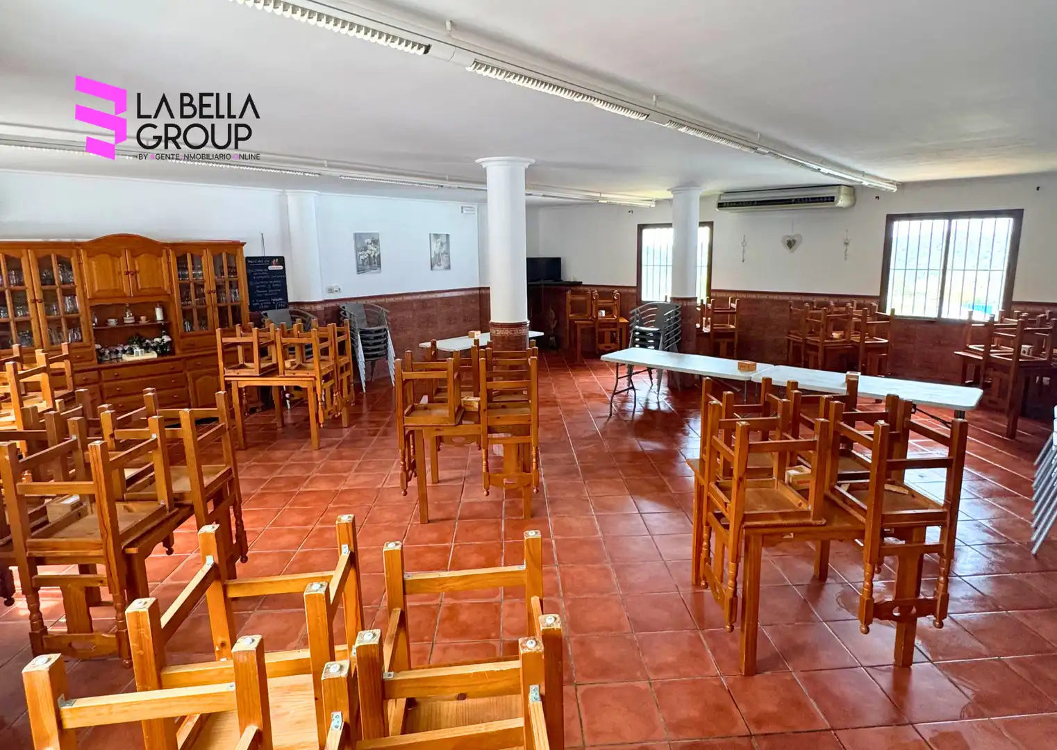 Buildings for sale in Villanueva de San Juan