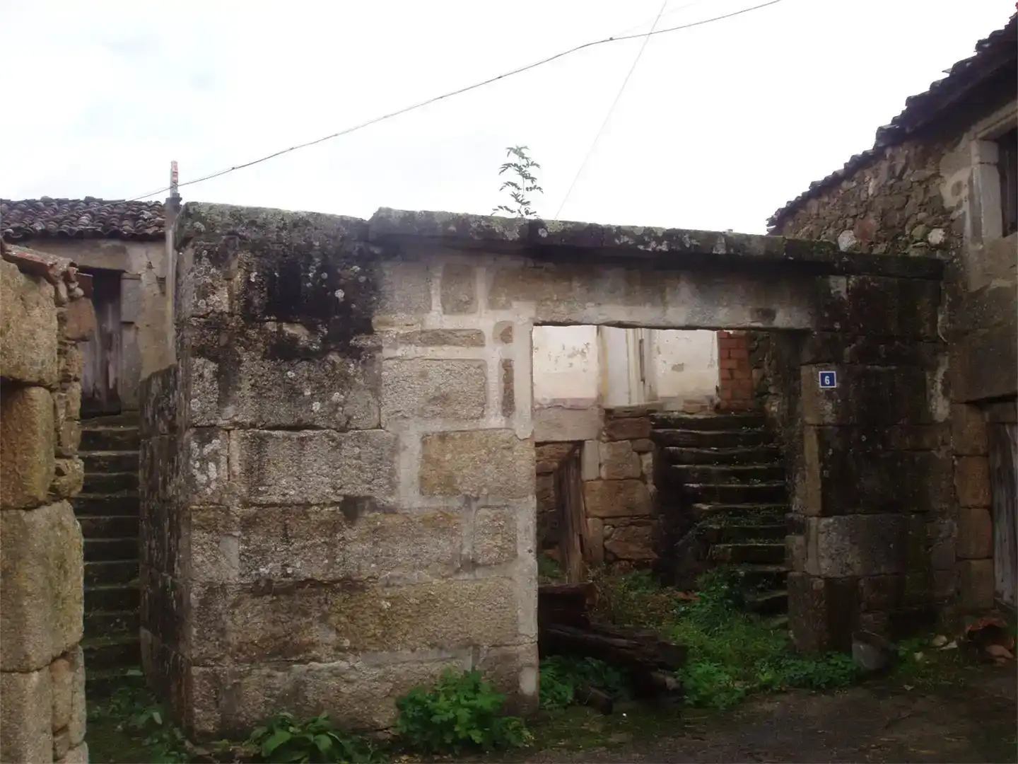 Vista exterior de Casa adosada en venda en San Cibrao das Viñas