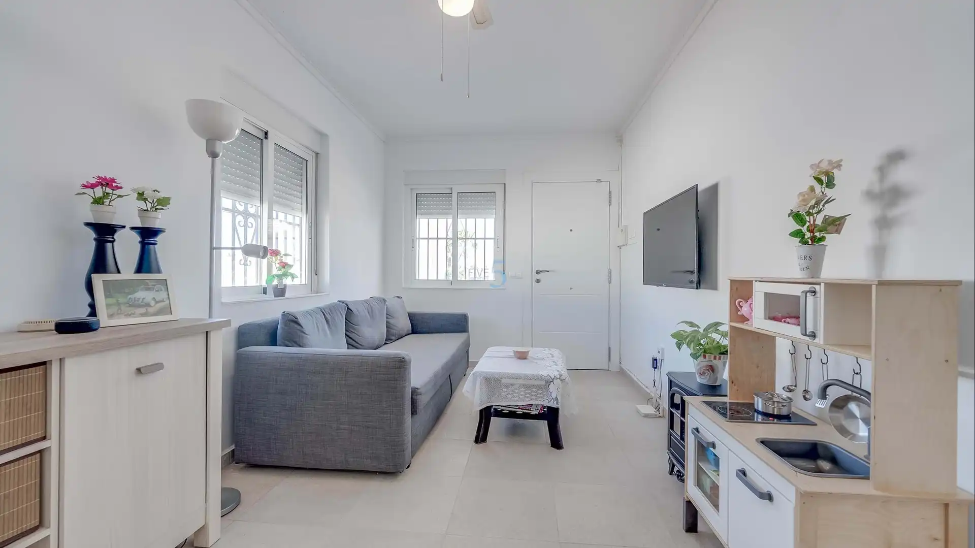 Sala de estar de Casa o chalet en venta en Torrevieja con Terraza, Piscina y Amueblado