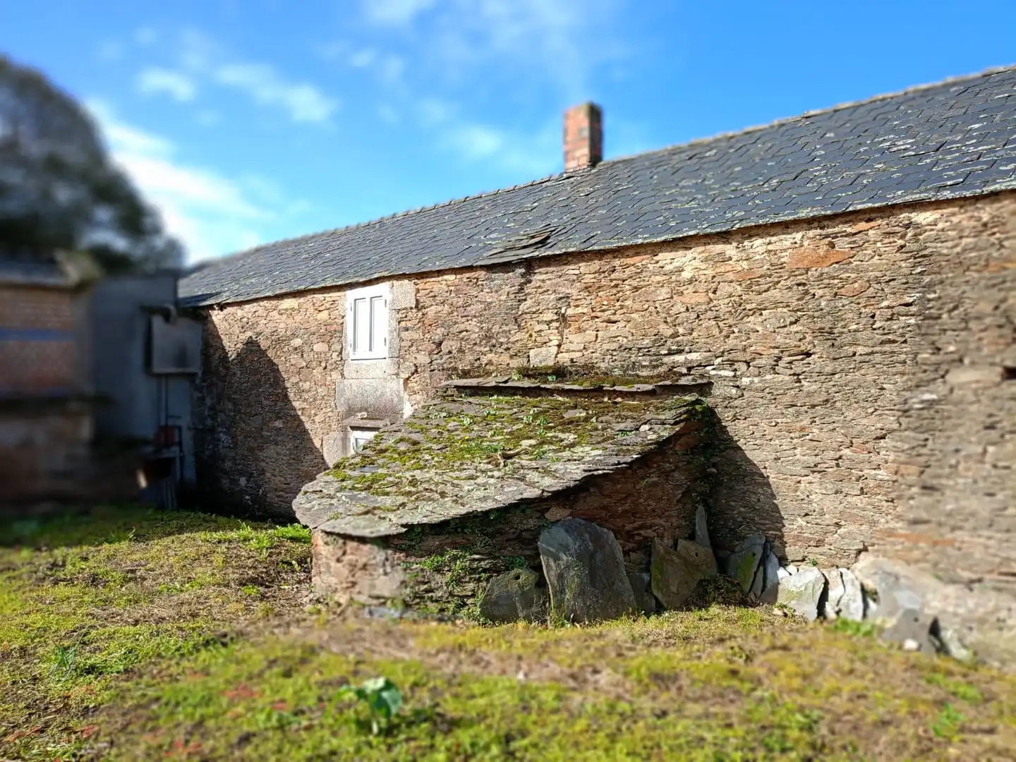 Vista exterior de Casa o xalet en venda en Monfero amb Traster i Forn