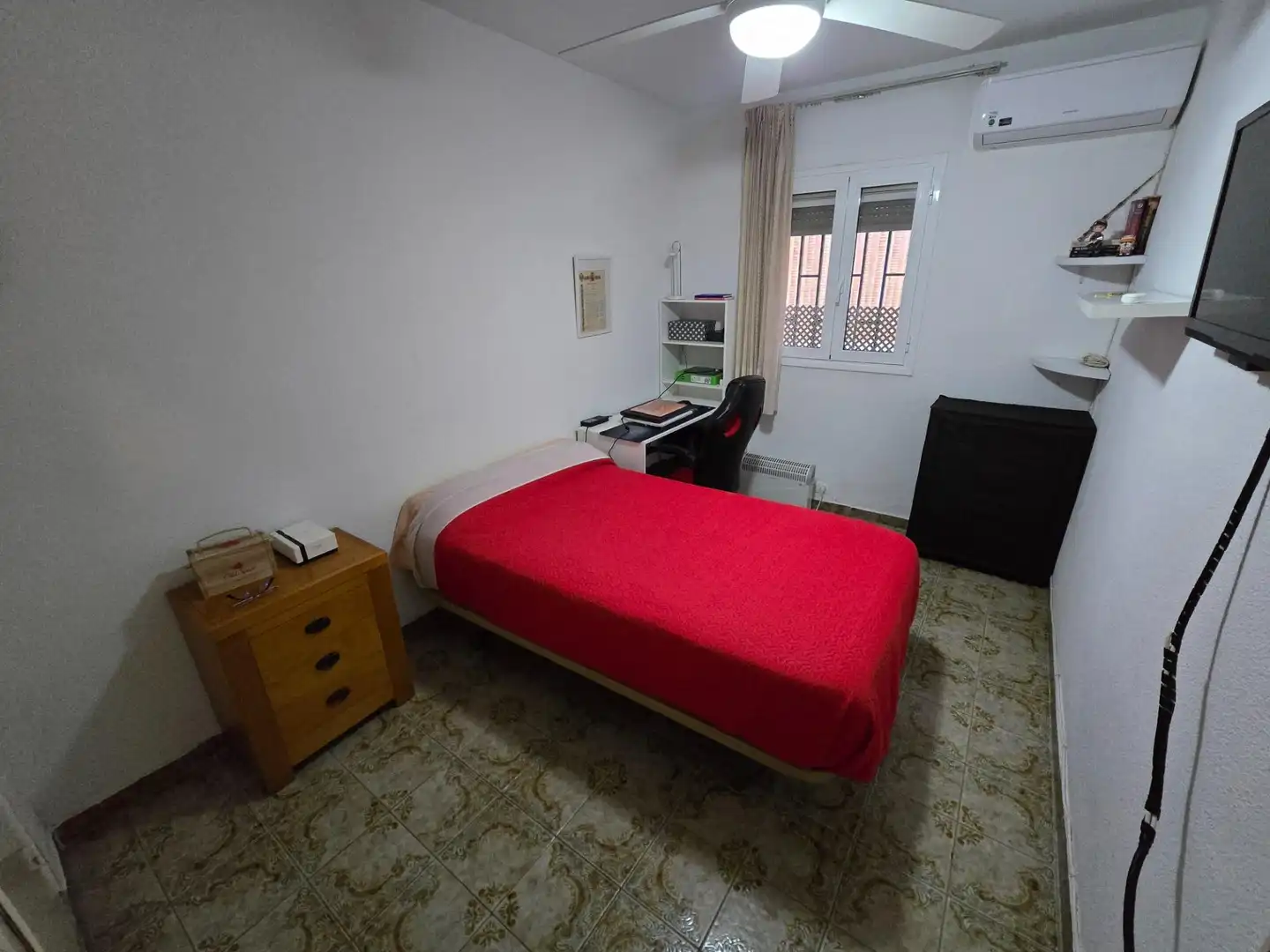 Flat for sale in Calle UTRERA, 12, Sector Sur