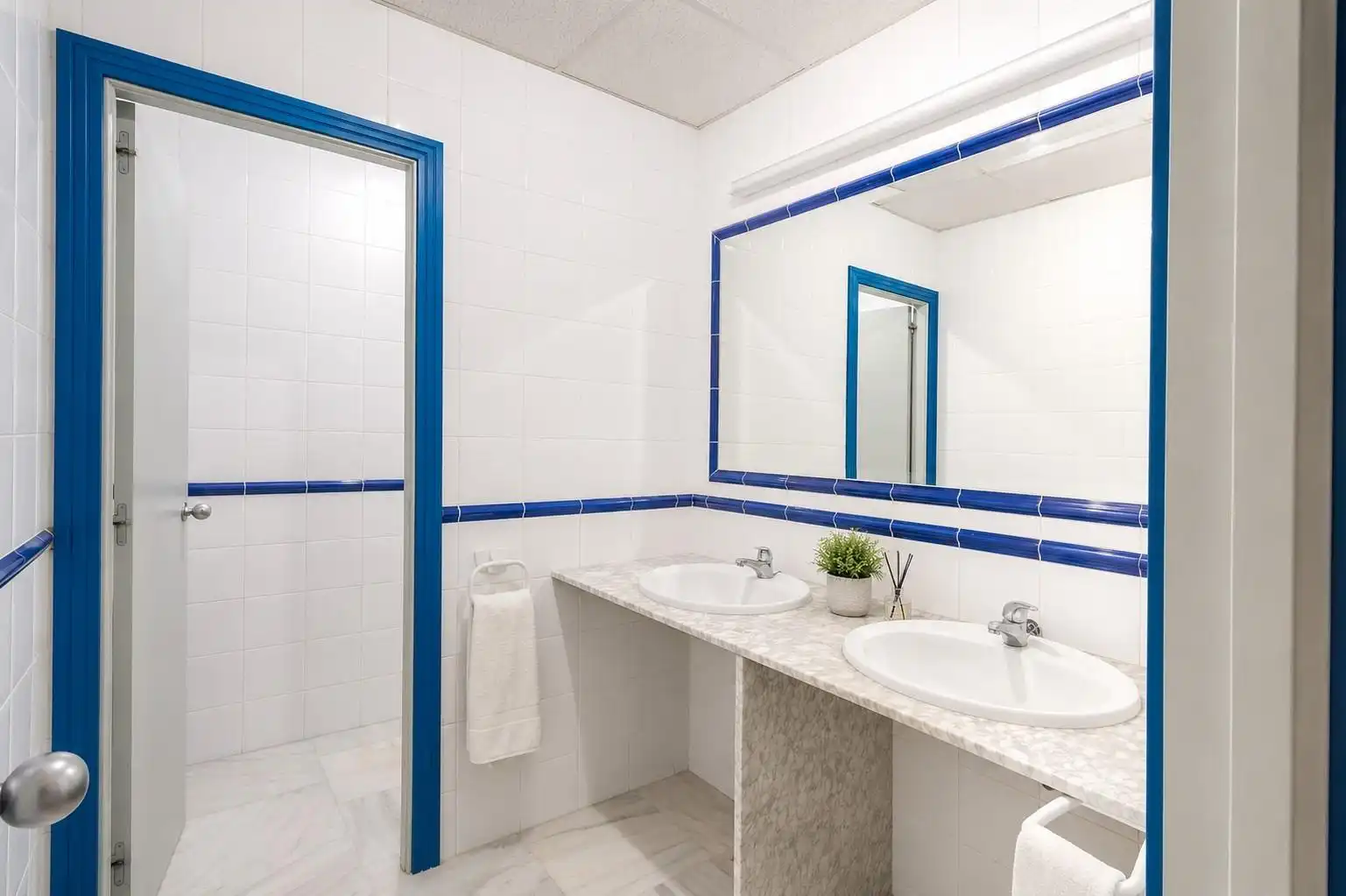 Baño de Local en venta en Jerez de la Frontera con Aire acondicionado