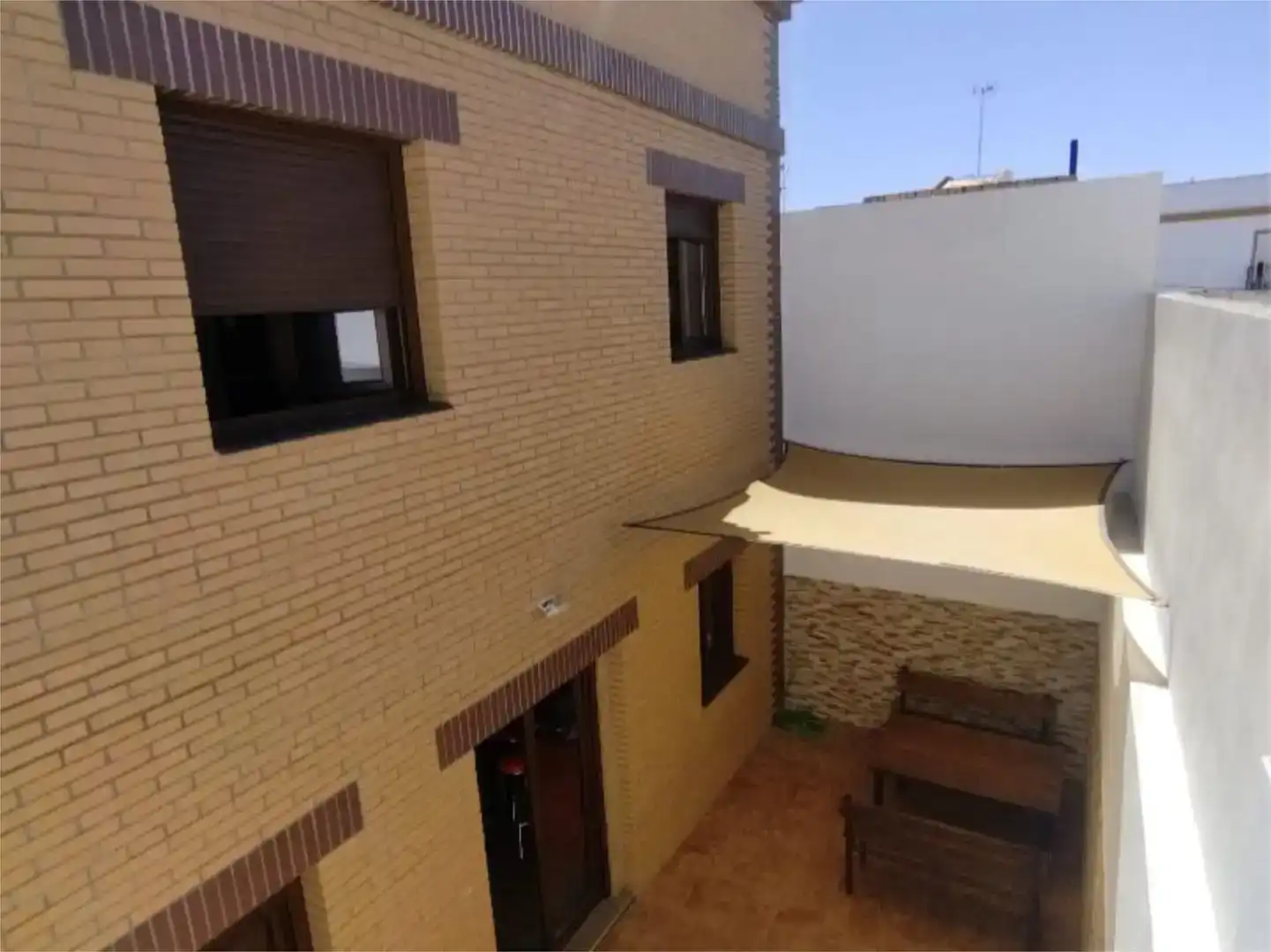 Vista exterior de Casa adosada en venda en Chipiona amb Aire condicionat i Balcó