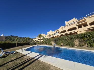 Appartamento con piscina in affitto a Calle Hiedra