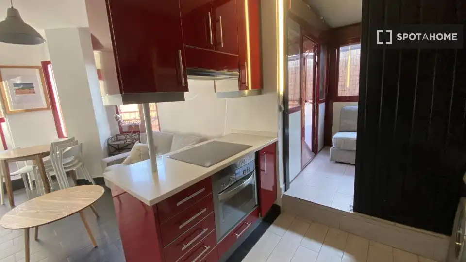 Flat for rent in Guindalera