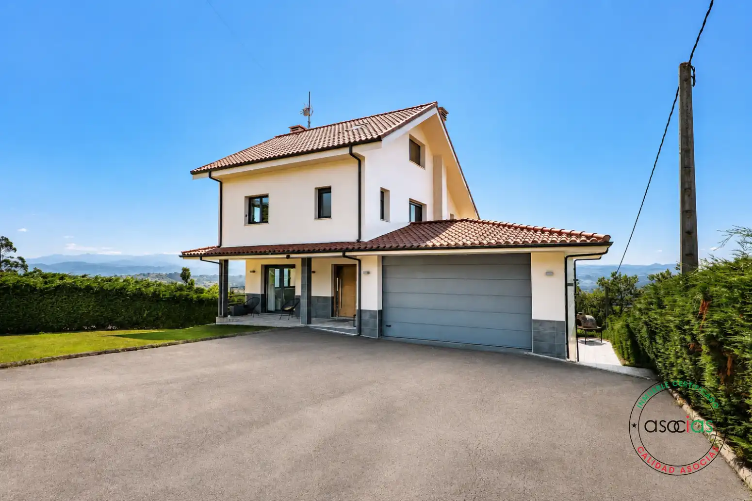 Vista exterior de Casa o chalet en venta en Gijón  con Calefacción, Jardín privado y Terraza