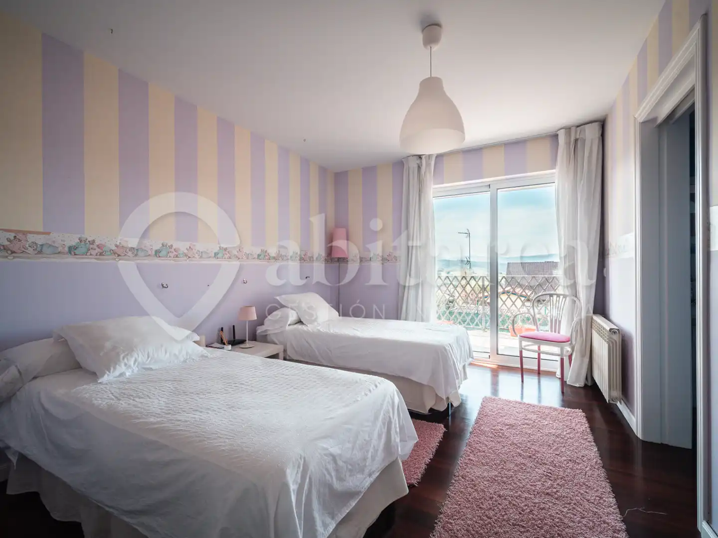 Habitación de Casa o chalet en venta en Piélagos con Calefacción, Jardín privado y Parquet