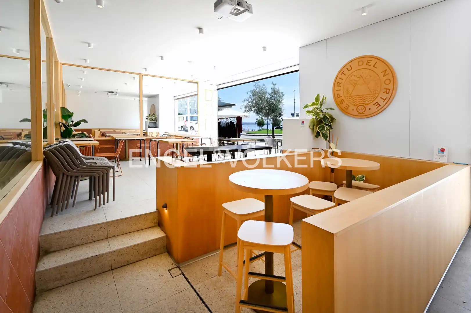 Commercial properties for sale in Santander  with Air Conditioner, Terrace and Furnished