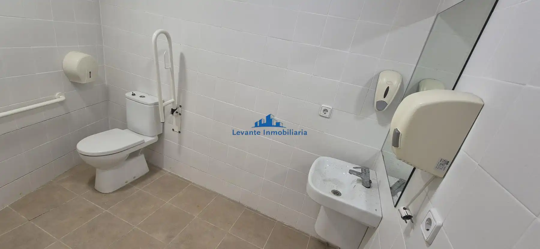 Gewerbefläche zur Miete in L'Eixample, imagen 5