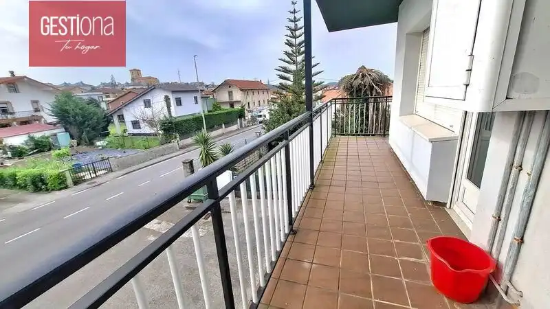 Apartamento en venta en Bárcena de Cicero con Calefacción, Terraza y Balcón