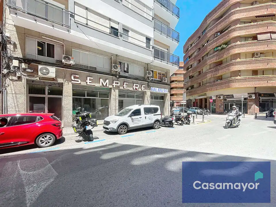 Local comercial en venda a Calle Churruca 11, imagen 2