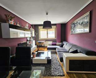 Sala d'estar de Pis en venda en Siero amb Calefacció, Terrassa i Traster